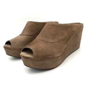 Women's Tan Wedge Mules